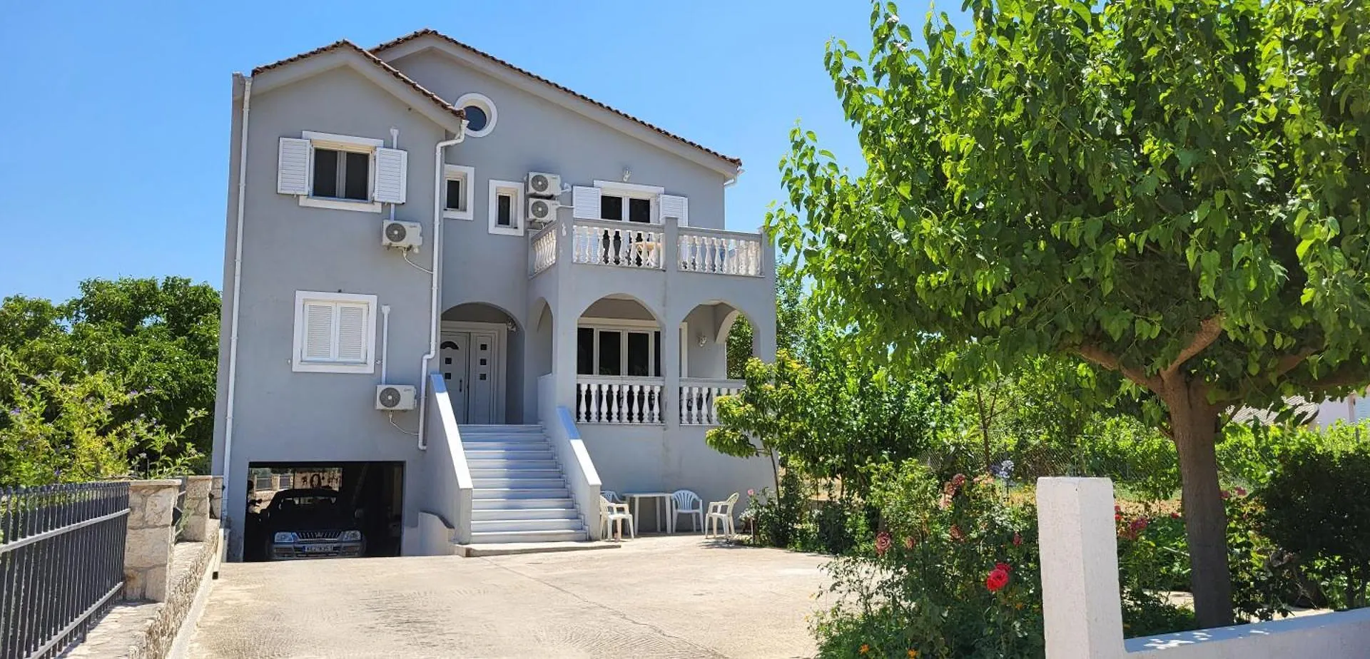 Diamond Villa Riza
